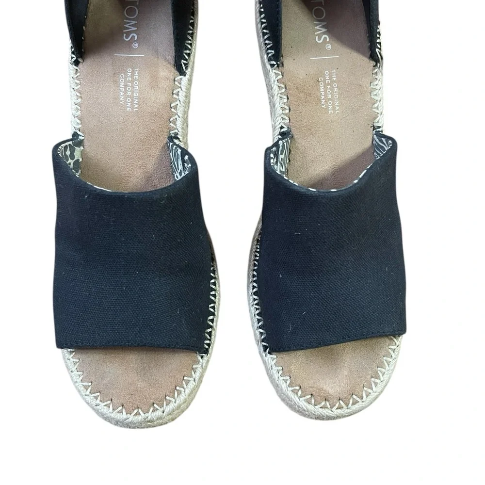 Wedge Marisol sandals‎ by Tom’s Ankle strap contrasting stitching Canvas Sz. 10